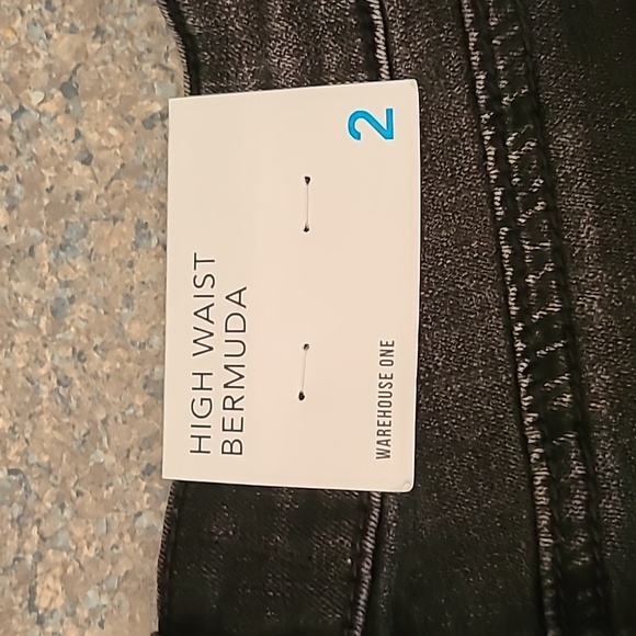 Warehouse one Bermuda shorts size 2 - Picture 3 of 7